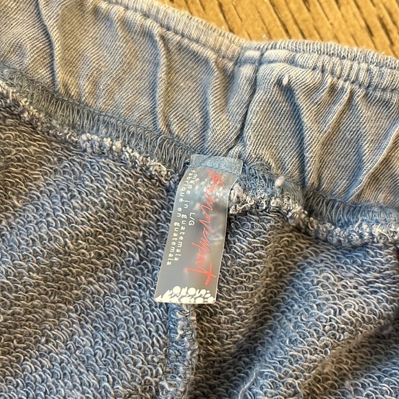 Free People Movement Around We Go Shorts Blue Dusk Size Large NWT - Picture 4 of 12